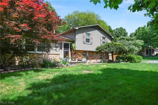8441 Carriage Hill Drive NE, Warren, OH 44484