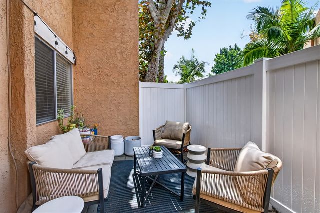 1101 W Macarthur 163, Santa Ana, CA 92707