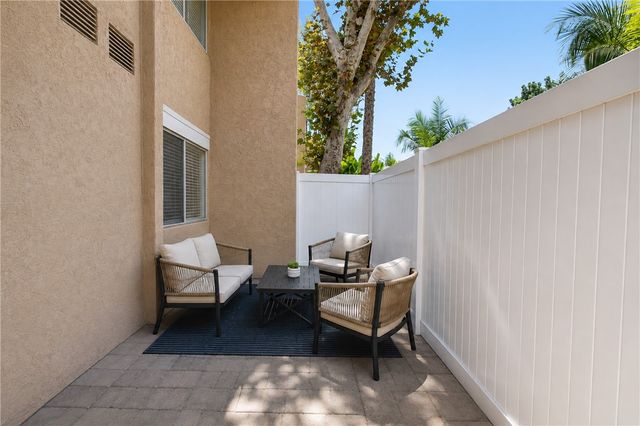 1101 W Macarthur 163, Santa Ana, CA 92707