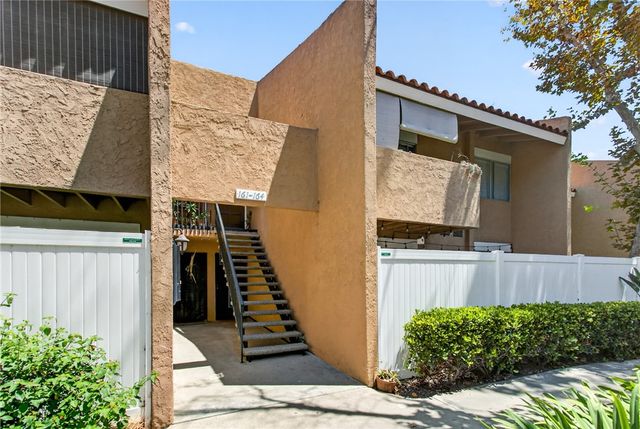 1101 W Macarthur 163, Santa Ana, CA 92707