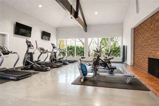1101 W Macarthur 163, Santa Ana, CA 92707