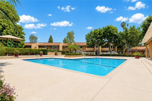 1101 W Macarthur 163, Santa Ana, CA 92707
