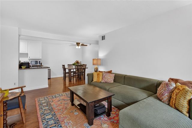 1101 W Macarthur 163, Santa Ana, CA 92707