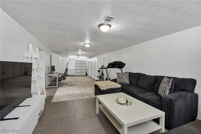 9999 Reichert Road, Parma, OH 44130