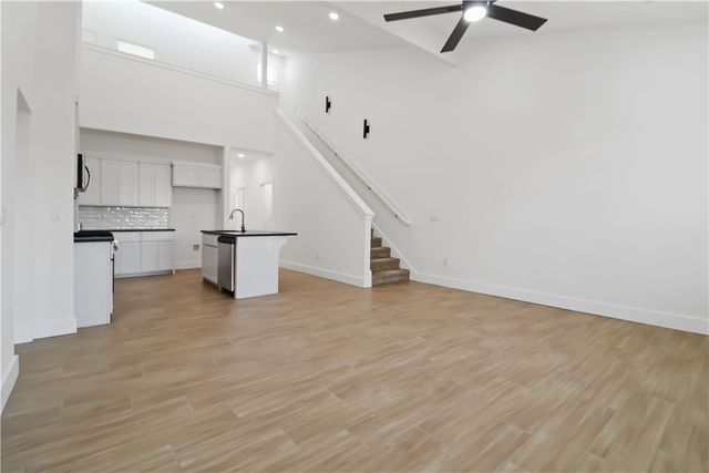 704 & 706 Sun Meadows Loop, Centerton, AR 72719