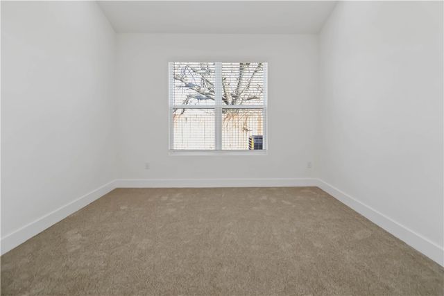 704 & 706 Sun Meadows Loop, Centerton, AR 72719