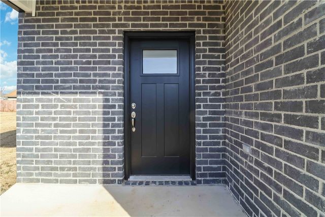 704 & 706 Sun Meadows Loop, Centerton, AR 72719