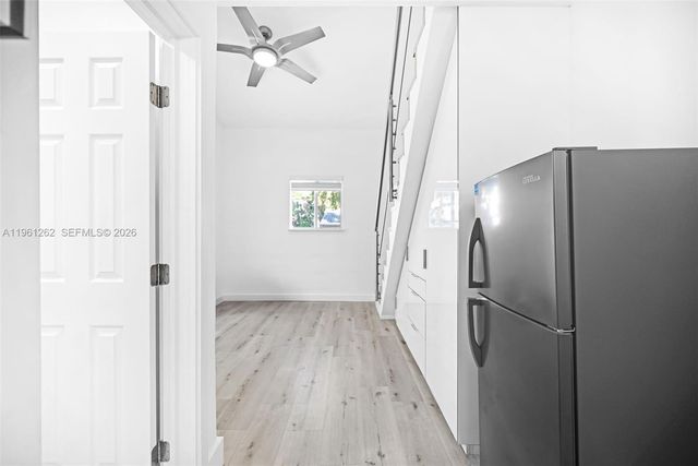 876 NE 81st St, Miami, FL 33138