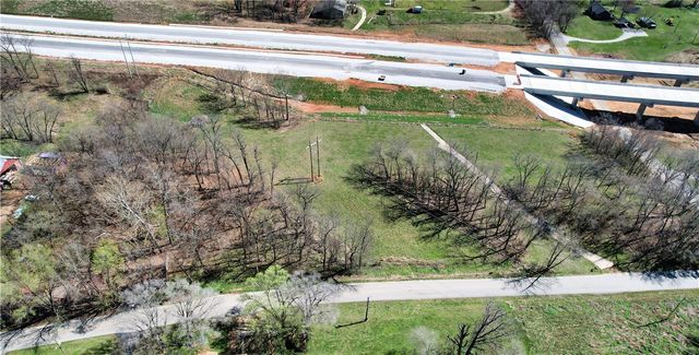 22401 Downum, Elm Springs, AR 72762