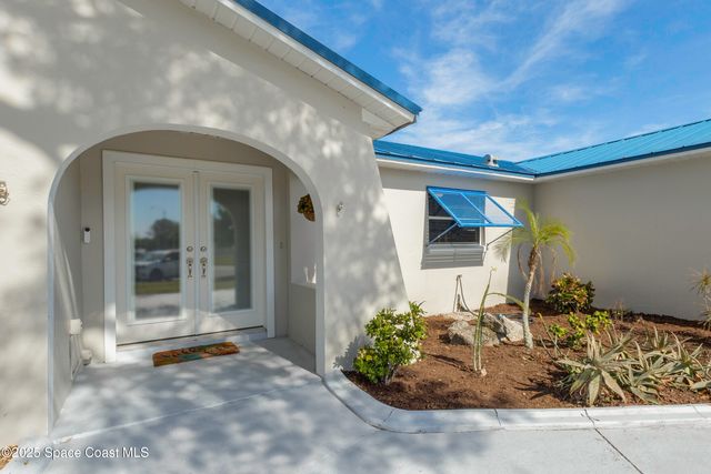 2030 Porpoise Street, Merritt Island, FL 32952