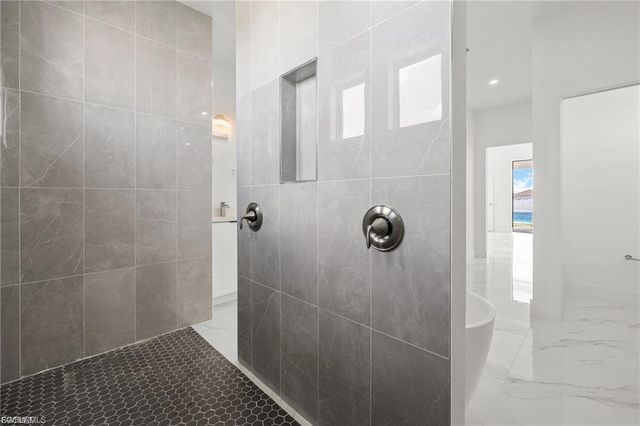 1248 NW 35th AVE, Cape Coral, FL 33993