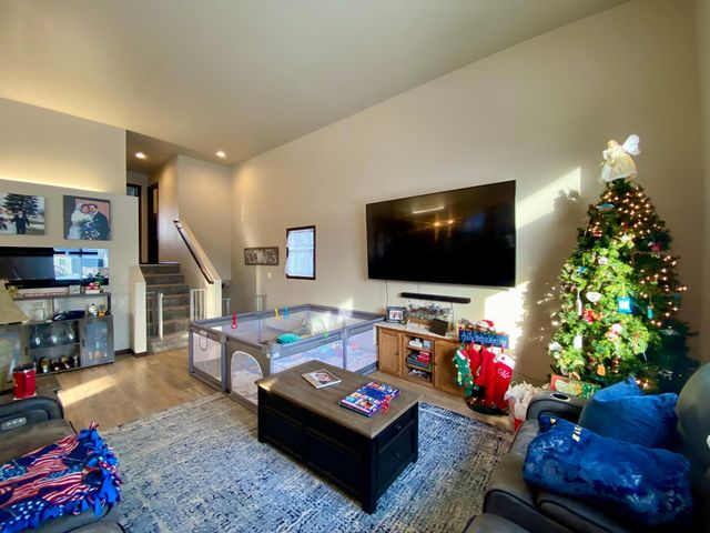 1179 Highland Lane W, West Fargo, ND 58078