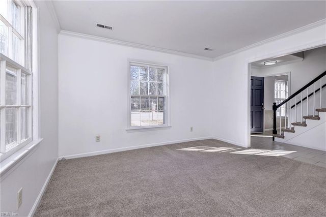 862 Moyer RD, Newport News, VA 23608