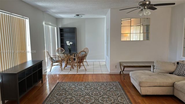 90 Isle Of Venice Dr 9, Fort Lauderdale, FL 33301