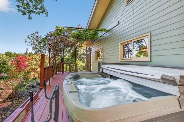 610 Orchard Street, Ashland, OR 97520