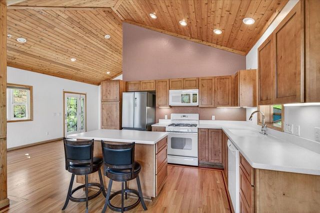 610 Orchard Street, Ashland, OR 97520