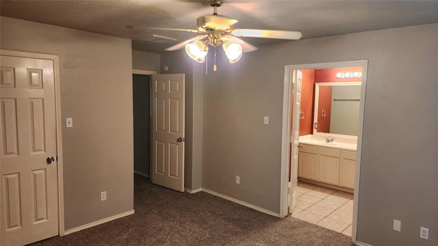 20218 Mammoth Falls Drive, Tomball, TX 77375