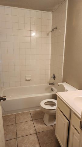 20218 Mammoth Falls Drive, Tomball, TX 77375