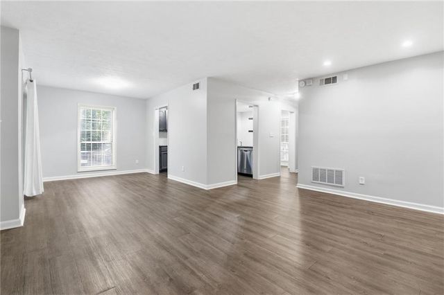 1364 Weatherstone Way NE, Atlanta, GA 30324
