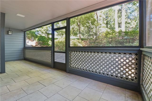 1364 Weatherstone Way NE, Atlanta, GA 30324