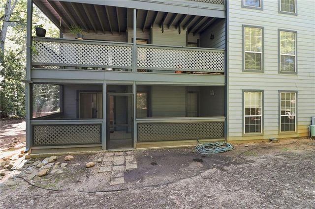 1364 Weatherstone Way NE, Atlanta, GA 30324