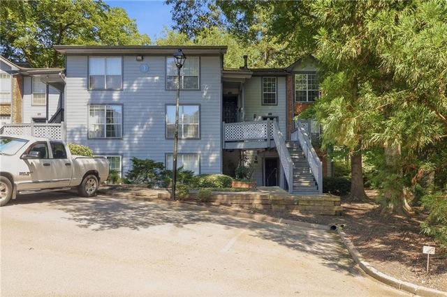 1364 Weatherstone Way NE, Atlanta, GA 30324