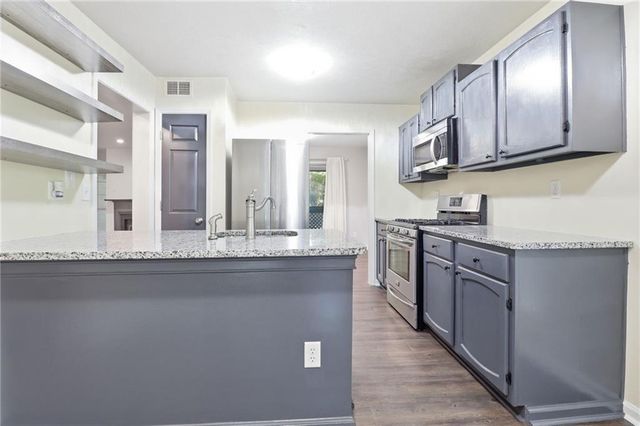 1364 Weatherstone Way NE, Atlanta, GA 30324