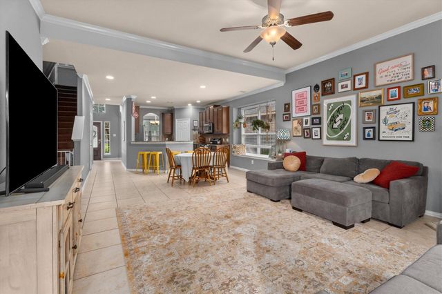 13846 Mckinney Creek Lane, Houston, TX 77044