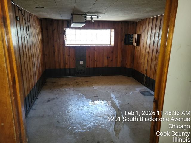 9201 S Blackstone Avenue, Chicago, IL 60619