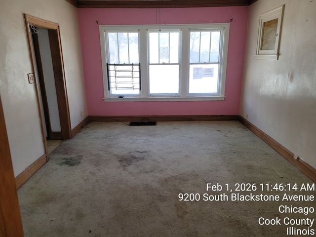 9201 S Blackstone Avenue, Chicago, IL 60619