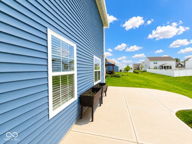 5872 Wintersweet Lane, Whitestown, IN 46075