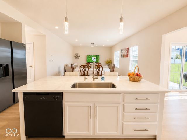 5872 Wintersweet Lane, Whitestown, IN 46075