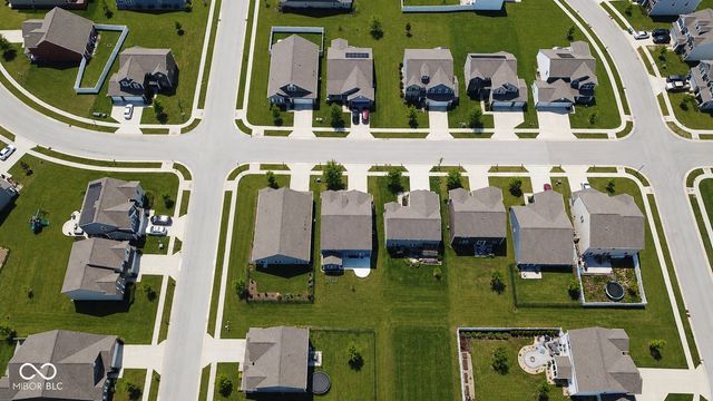 5872 Wintersweet Lane, Whitestown, IN 46075