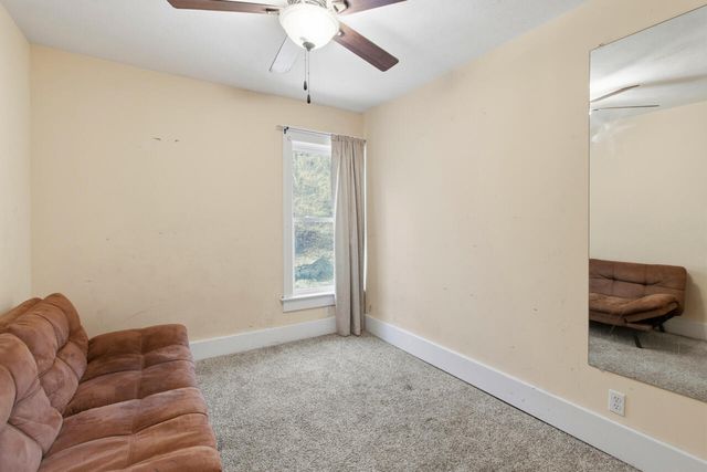 358 N 1ST Street, Council Bluffs, IA 51503