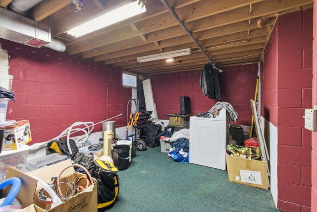 358 N 1ST Street, Council Bluffs, IA 51503