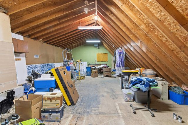 358 N 1ST Street, Council Bluffs, IA 51503