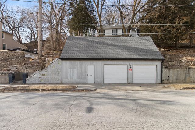 358 N 1ST Street, Council Bluffs, IA 51503