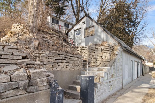 358 N 1ST Street, Council Bluffs, IA 51503