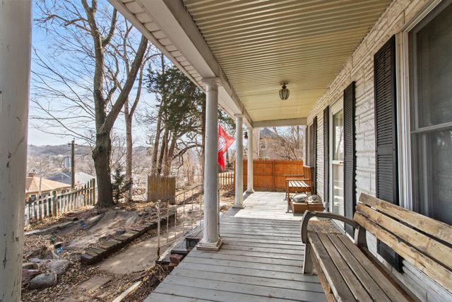 358 N 1ST Street, Council Bluffs, IA 51503