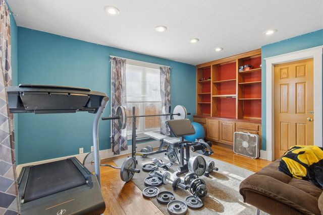 358 N 1ST Street, Council Bluffs, IA 51503