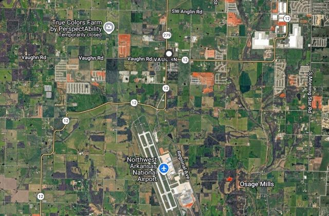 8009 Regional Airport Boulevard, Bentonville, AR 72713