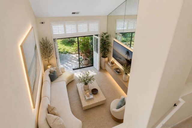 3680 Caminito Cielo Del Mar, San Diego, CA 92130