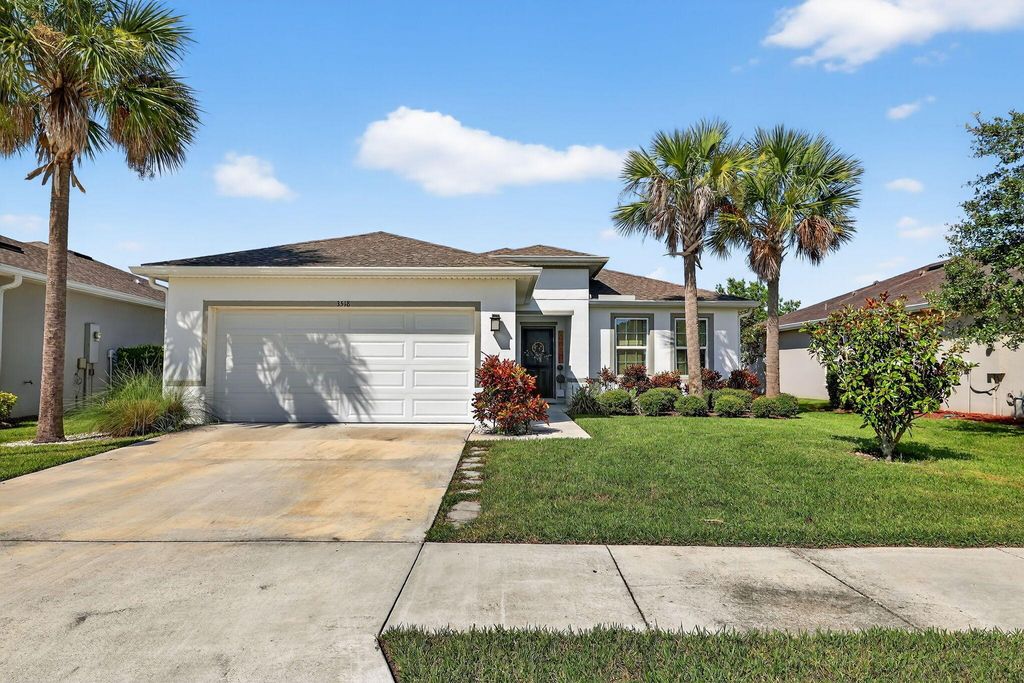 3518 Carriage Pointe Circle, Fort Pierce, FL 34981