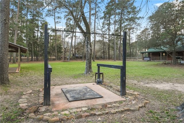 26000 Pine Shadows Drive, Hockley, TX 77447