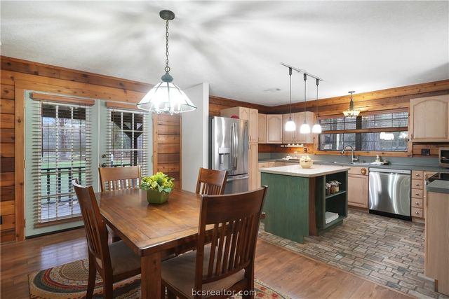 26000 Pine Shadows Drive, Hockley, TX 77447