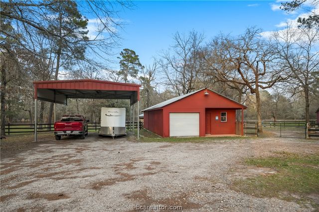 26000 Pine Shadows Drive, Hockley, TX 77447