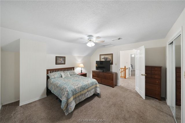 26000 Pine Shadows Drive, Hockley, TX 77447