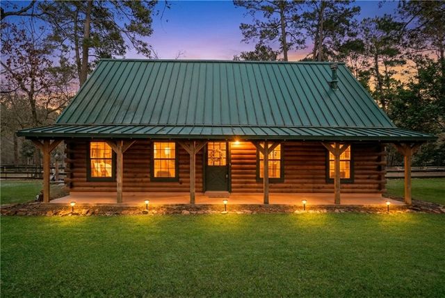 26000 Pine Shadows Drive, Hockley, TX 77447