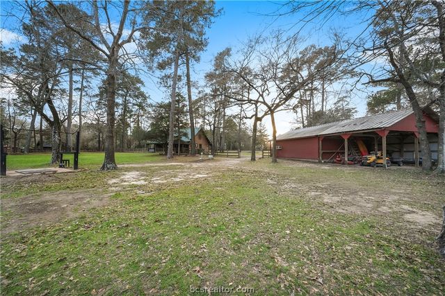 26000 Pine Shadows Drive, Hockley, TX 77447