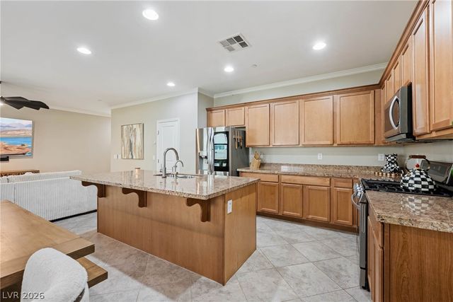 1136 Strada Pecei, Henderson, NV 89011